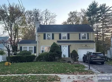 185 Ross Ave, Hackensack, NJ 07601