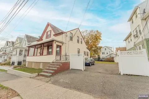 438-440 E 24th St, Paterson, NJ 07514