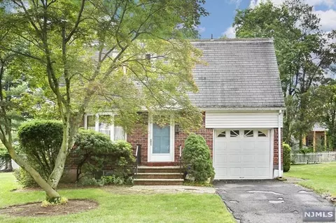 45 Morningside Ave, Cresskill, NJ 07626