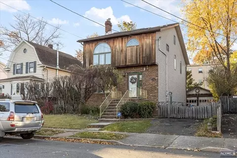 12 Eastern Way, Rutherford, NJ 07070