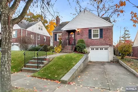 131 Bergen Ave, North Arlington, NJ 07031