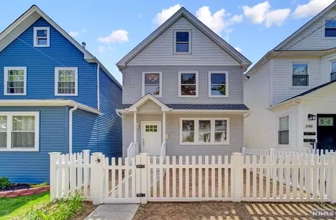 350 Elm St, Kearny, NJ 07032