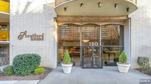 150 Overlook Ave #15C, Hackensack, NJ 07601