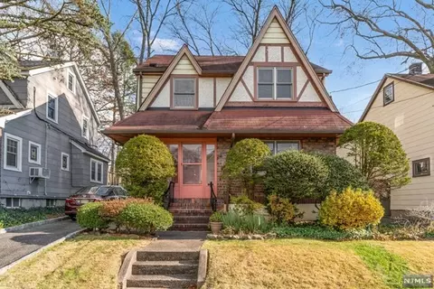 1003 Belle Ave, Teaneck, NJ 07666