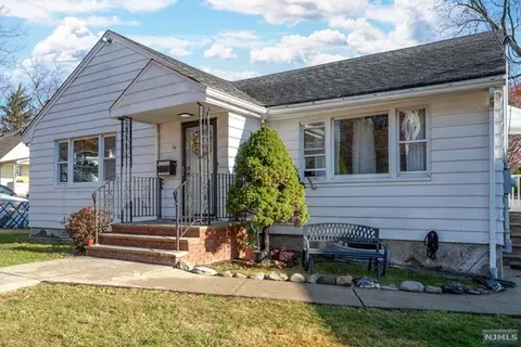 25 W Prospect St, Hawthorne, NJ 07506