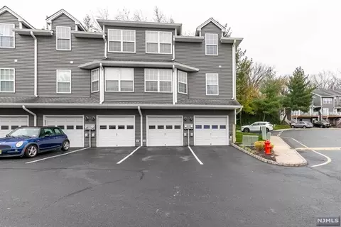 20 S Midland Ave #I2, Kearny, NJ 07032