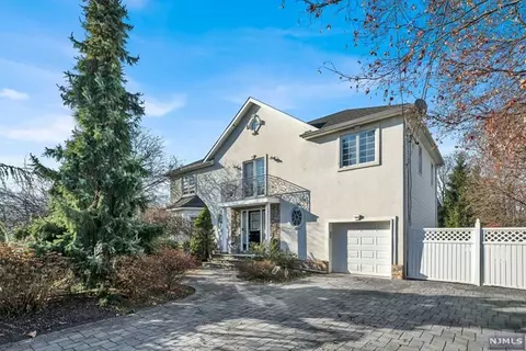 259 Highland St, Cresskill, NJ 07626