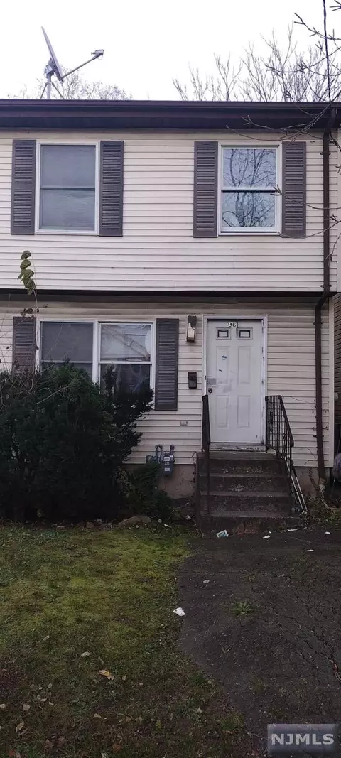 96 N Main St, Paterson, NJ 07522