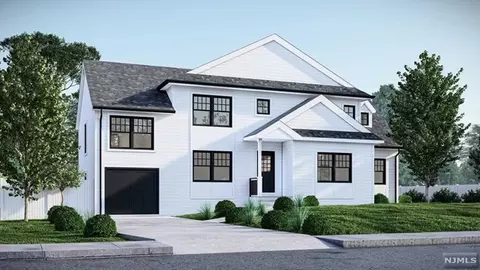 74 Gaynor Pl, Glen Rock, NJ 07452