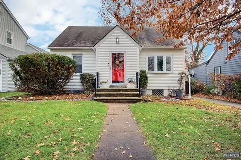 575 John St, Teaneck, NJ 07666