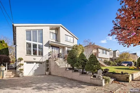 11 Greenwood Ave, Elmwood Park, NJ 07407