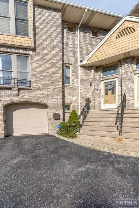 267 Mount Pleasant Ave, West Orange, NJ 07052