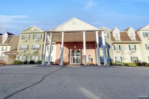 5303 Richmond Rd, West Milford, NJ 07480