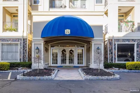 5303 Burwood Rd, Clifton, NJ 07013