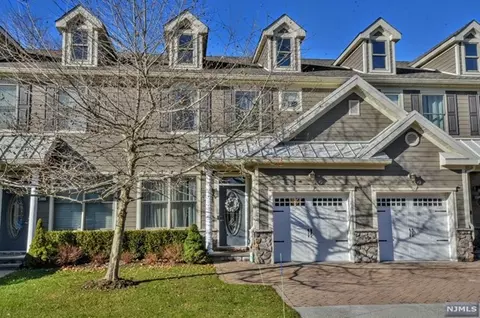 1504 Whitney Ln, Allendale, NJ 07401