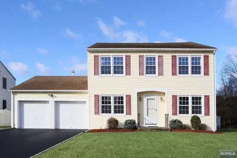 61 Heather Ln, Paramus, NJ 07652