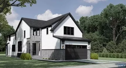 42 Norman Pl, Tenafly, NJ 07670