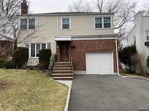 91 Herrick Ave, Teaneck, NJ 07666