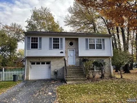 1243 Lorraine Ave, Teaneck, NJ 07666