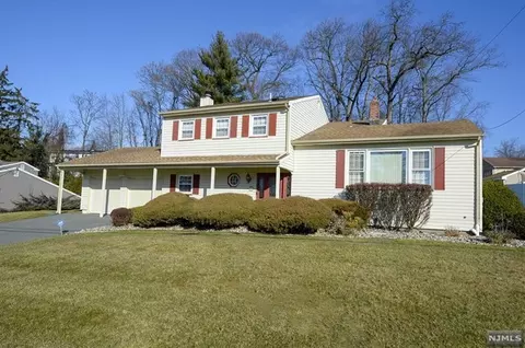 31 Harwood Pl, Wayne, NJ 07470 photo 1