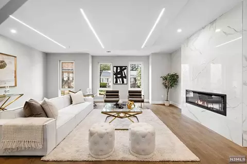 570 Kearney Ave #570, Cliffside Park, NJ 07010