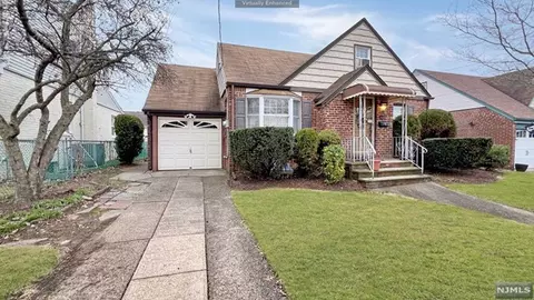 590 Beech Ave, Saddle Brook, NJ 07663
