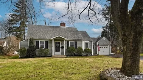22 Laauwe Ave, Wayne, NJ 07470 photo 1