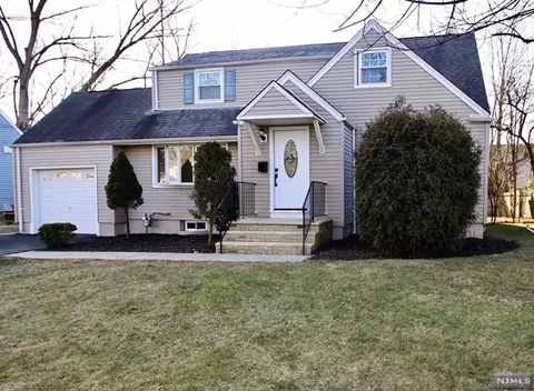 35-14 Lenox Dr, Fair Lawn, NJ 07410