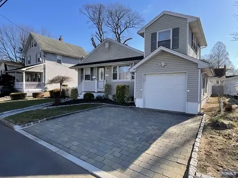 138 W Broad St, Bergenfield, NJ 07621