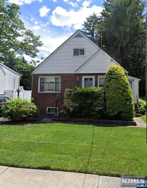 14-16 Jefferson Ave, Hasbrouck Heights, NJ 07604
