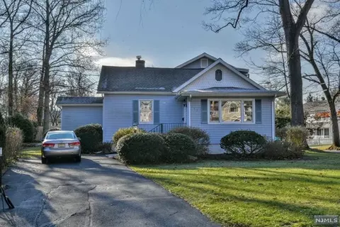 197 Lincoln Ave, Hillsdale, NJ 07642