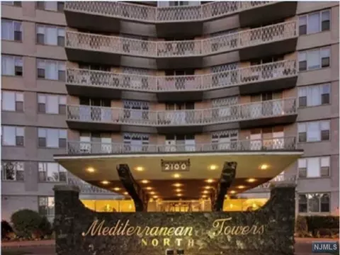 2100 Linwood Ave #8P, Fort Lee, NJ 07024