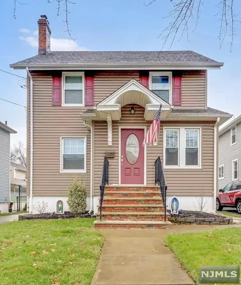 36 Monona Ave, Rutherford, NJ 07070