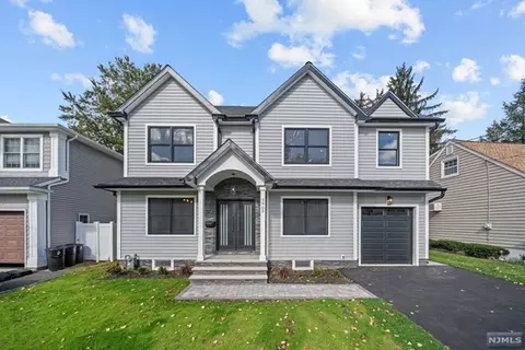 39-09 Vanore Dr, Fair Lawn, NJ 07410