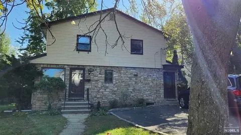 190 E Magnolia Ave, Maywood, NJ 07607