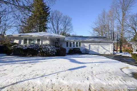 41-11 Union St, Fair Lawn, NJ 07410