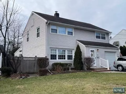 1024 E Lawn Dr, Teaneck, NJ 07666