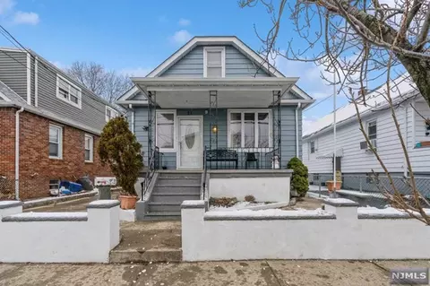 23 Sidney St, Lodi, NJ 07644