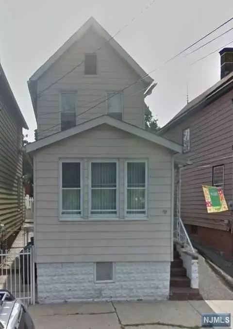 40 John St, Kearny, NJ 07032