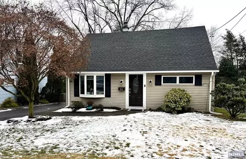 38 Charles Ter, Waldwick, NJ 07463