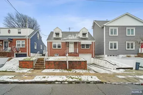 78 Forest St, North Arlington, NJ 07031