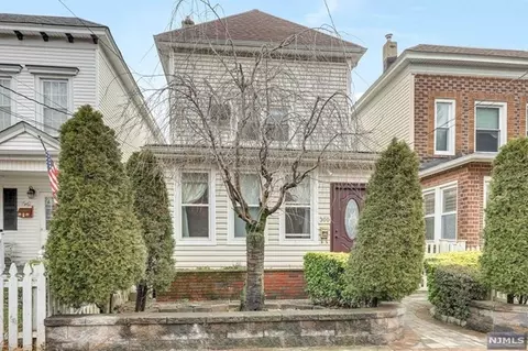 300 Elm St, Kearny, NJ 07032