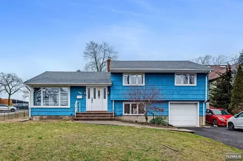 159 Spring Valley Rd, Paramus, NJ 07652