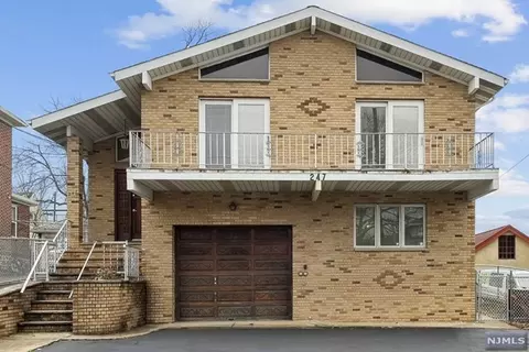 247 Morningside Ave, Cliffside Park, NJ 07010
