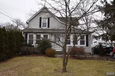 128 Summit Ave, New Milford, NJ 07646