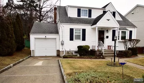 38-11 Pellington Dr, Fair Lawn, NJ 07410