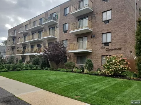 245 Anderson St #2C, Hackensack, NJ 07601 photo 1