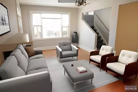 648 Teneyck Ave, Lyndhurst, NJ 07071