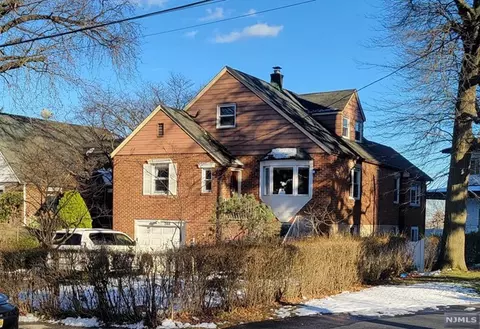 344 Adolphus Ave, Cliffside Park, NJ 07010