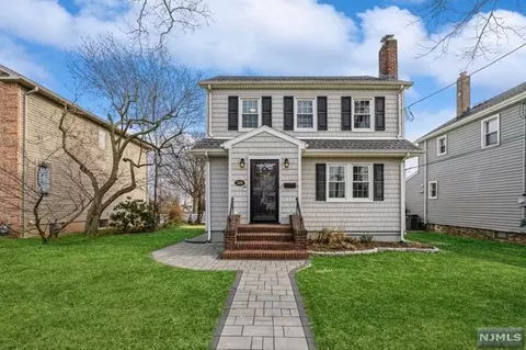 326 Hillcrest Ave, Wood Ridge, NJ 07075